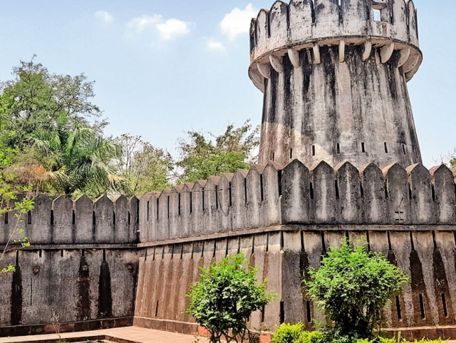 Queen Damyanti Museum And Fort, Damoh, Madhya Pradesh - Vushii.com Queen Damyanti Museum And Fort, Damoh, Madhya Pradesh - Vushii.com